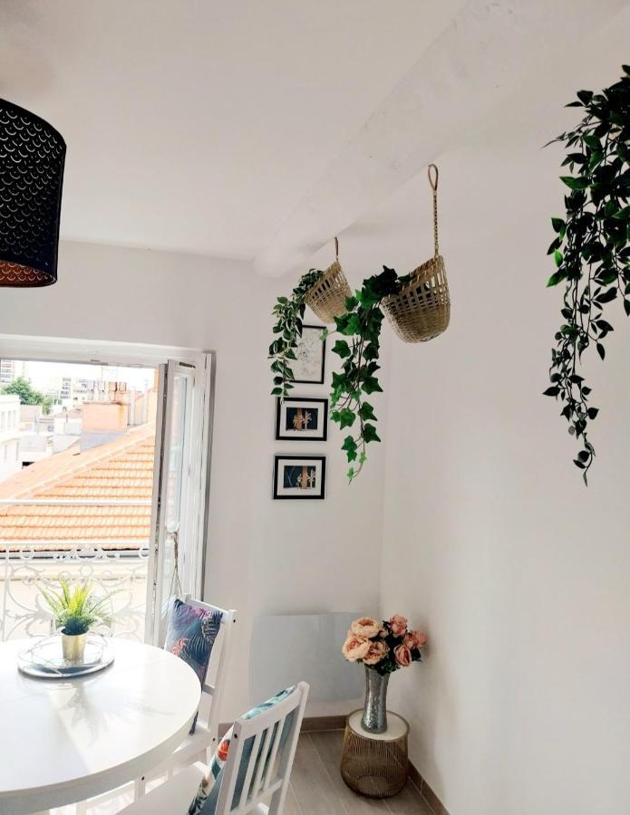 Artists Apartment Montpellier-Place De La Comedie Экстерьер фото