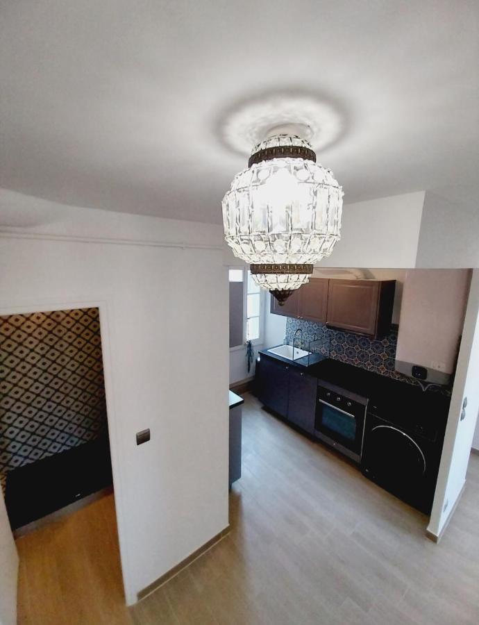 Artists Apartment Montpellier-Place De La Comedie Экстерьер фото