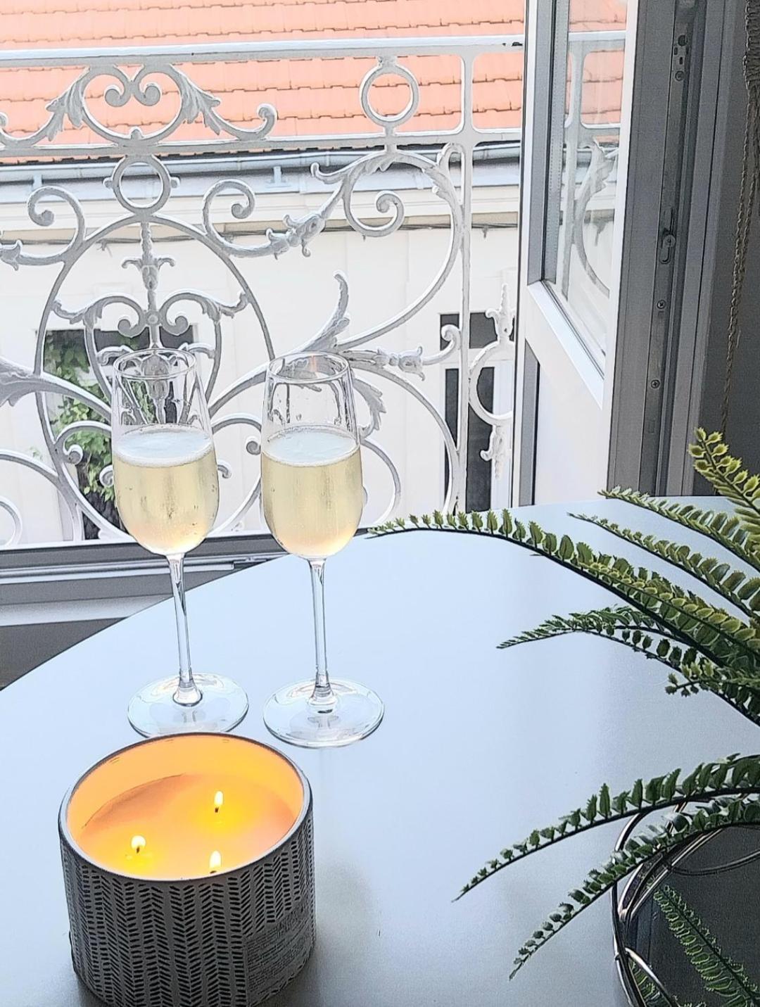 Artists Apartment Montpellier-Place De La Comedie Экстерьер фото